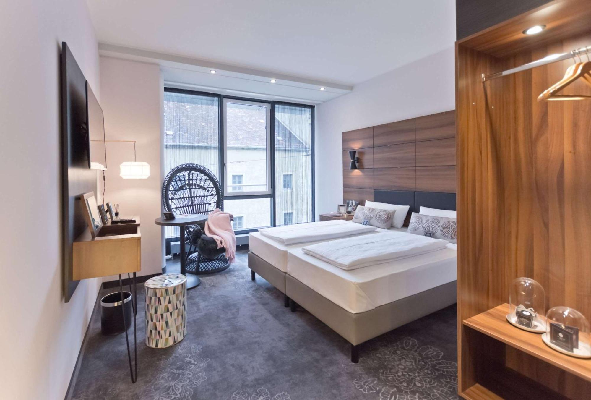 Quarto Duplo Standard