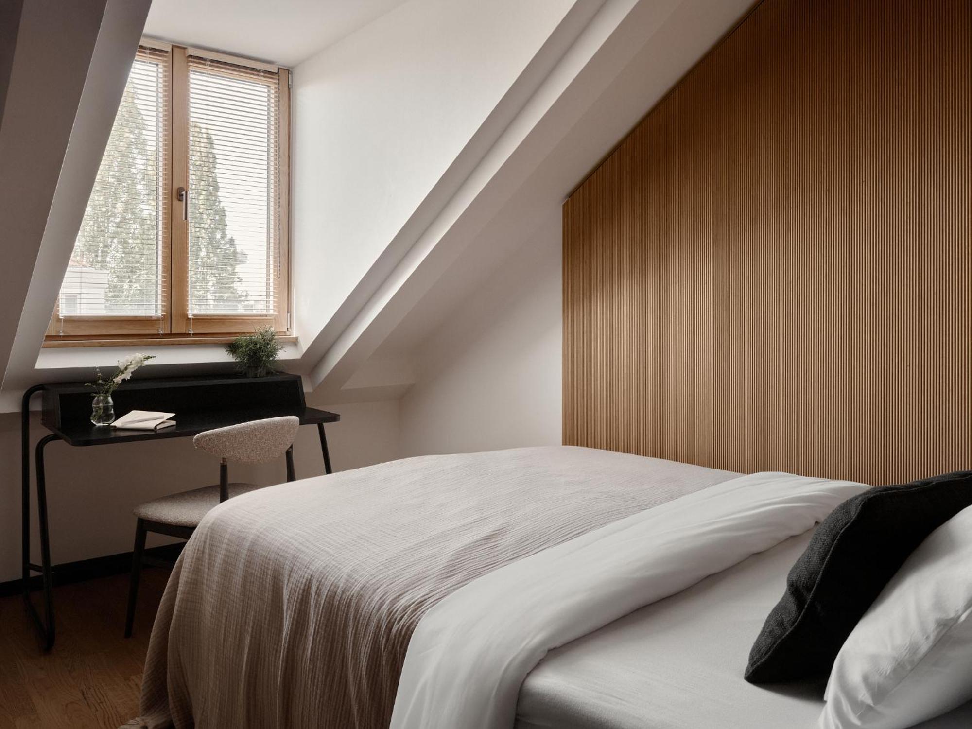 Compact Room,1695740069:JPEG