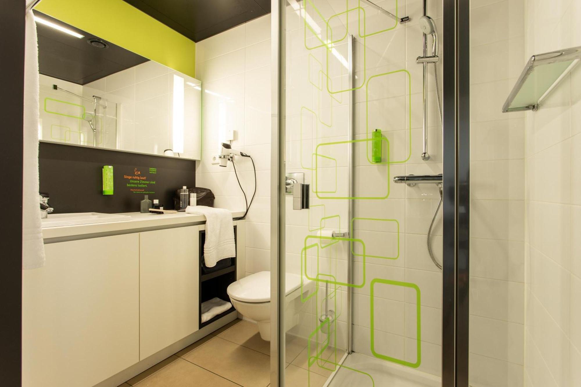 One-Bedroom Apartment,1742902463:JPEG