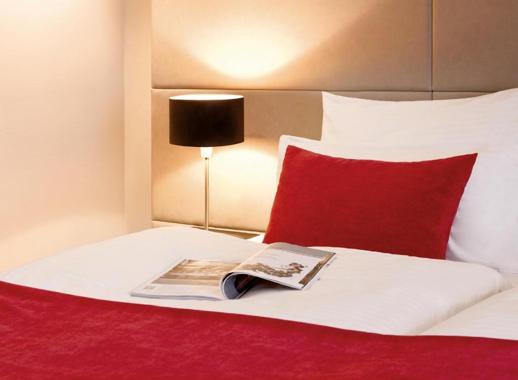 Deluxe Double or Twin Room,78974892:JPEG