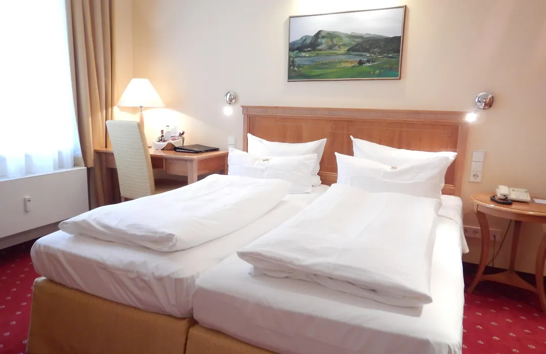 Hotel An Der Oper-1