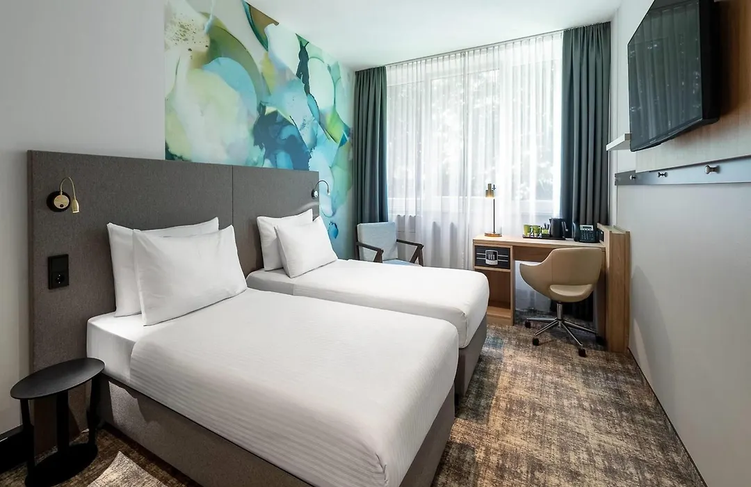 Wyndham Garden Munich Messe-1